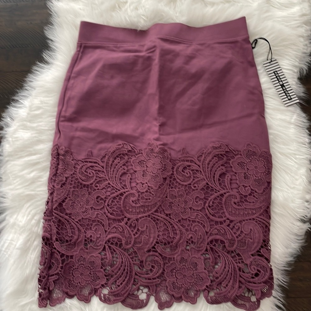 Women’s Purple Appliqué Pencil Skirt - size M